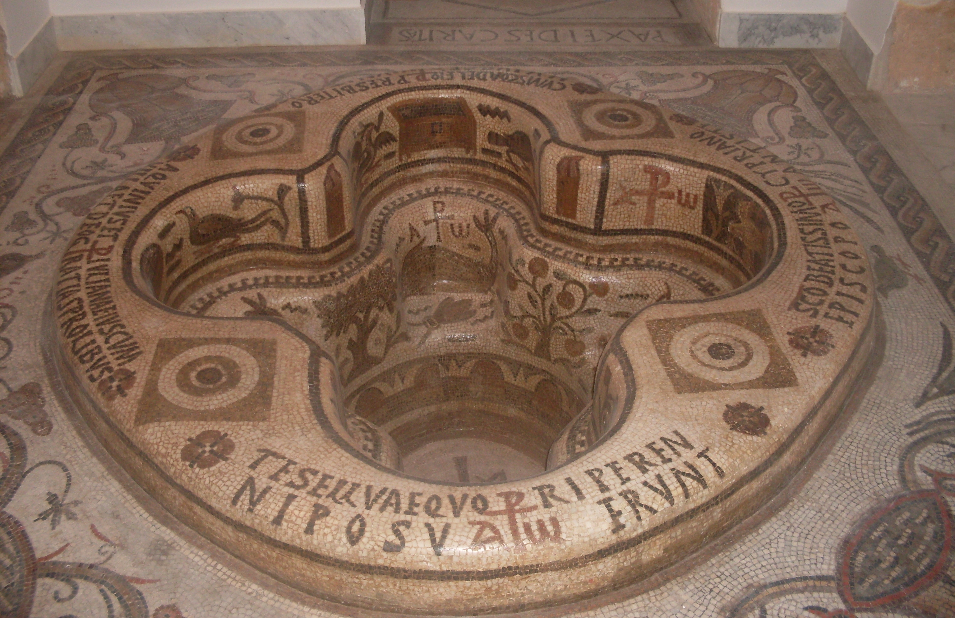 Baptistère de Kélibia, Tunisie, VI<sup>ème</sup> siècle, Musée du Bardo.