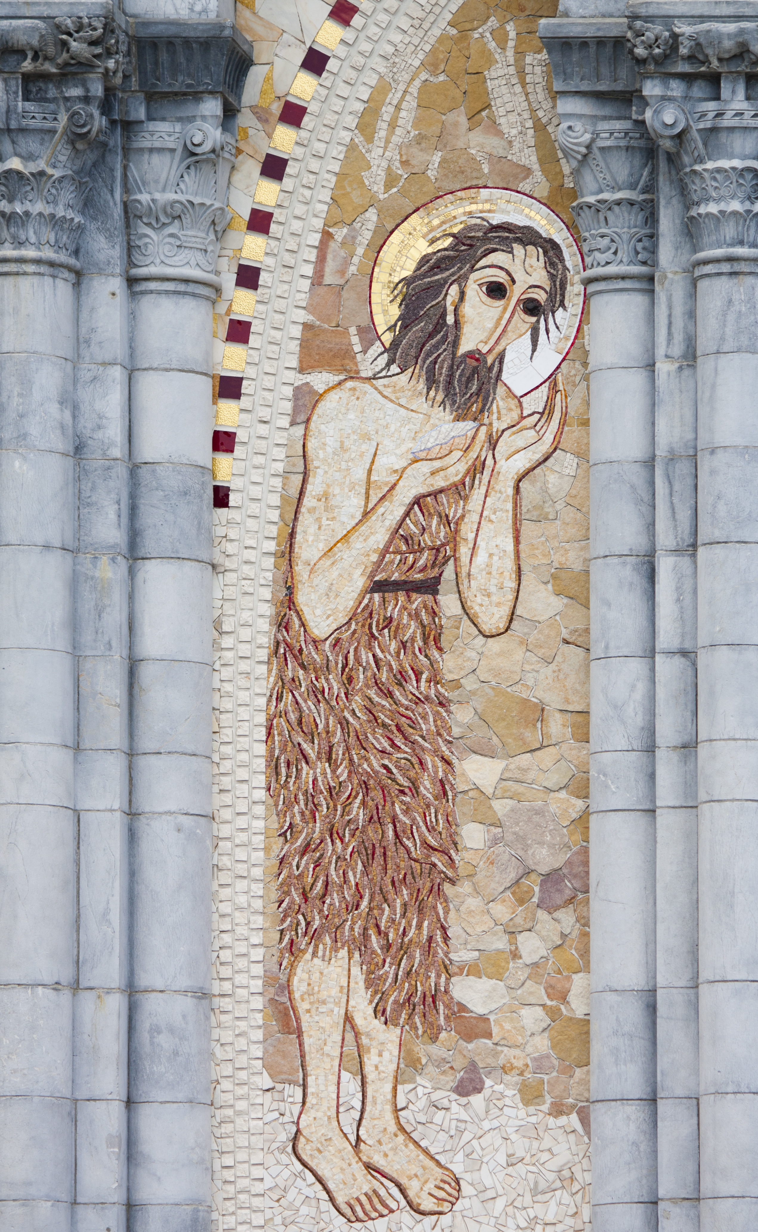 Saint Jean le Baptiste – Basilique du Rosaire, Lourdes.
