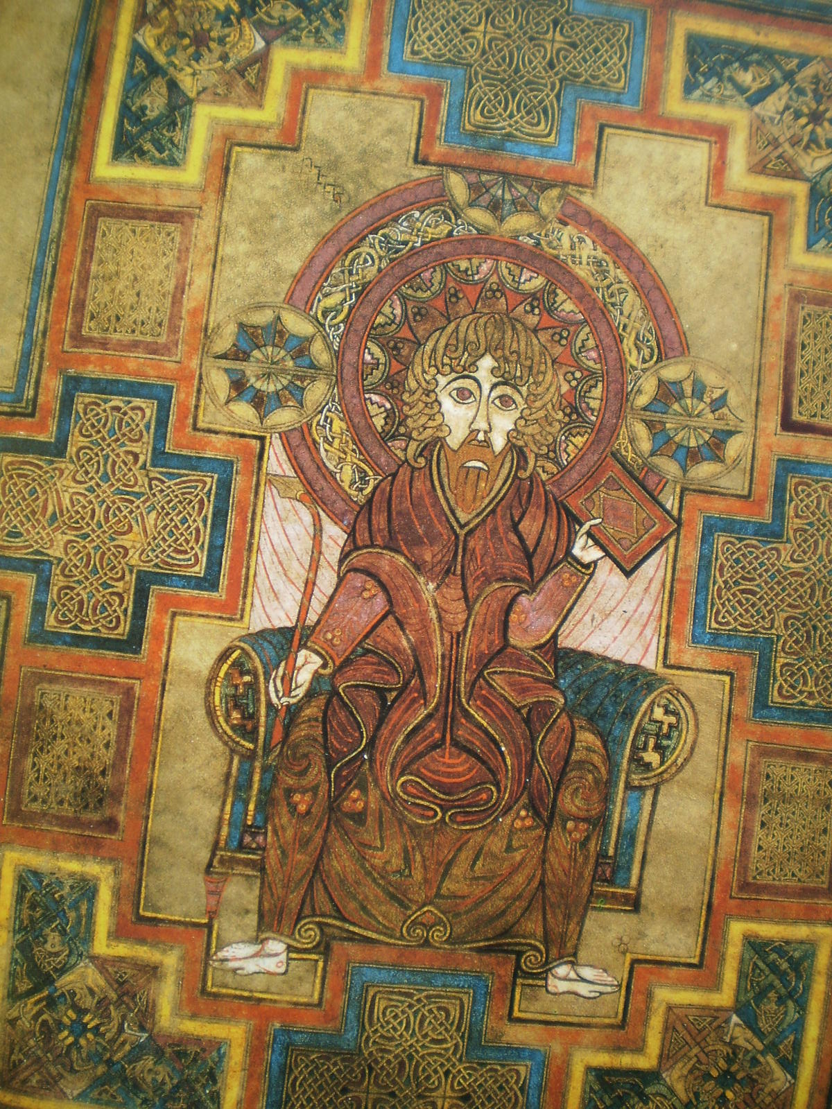 Livre de Kells – Portrait de saint Jean tenant ses instruments de copiste, folio 291 recto